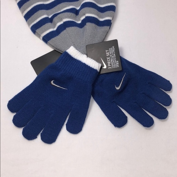 New Nike 2 Piece Boys Beanie Hat & Gloves Set - Picture 3 of 11